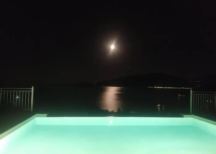 别墅 Augustela Seaview Vacation Agia Efimia